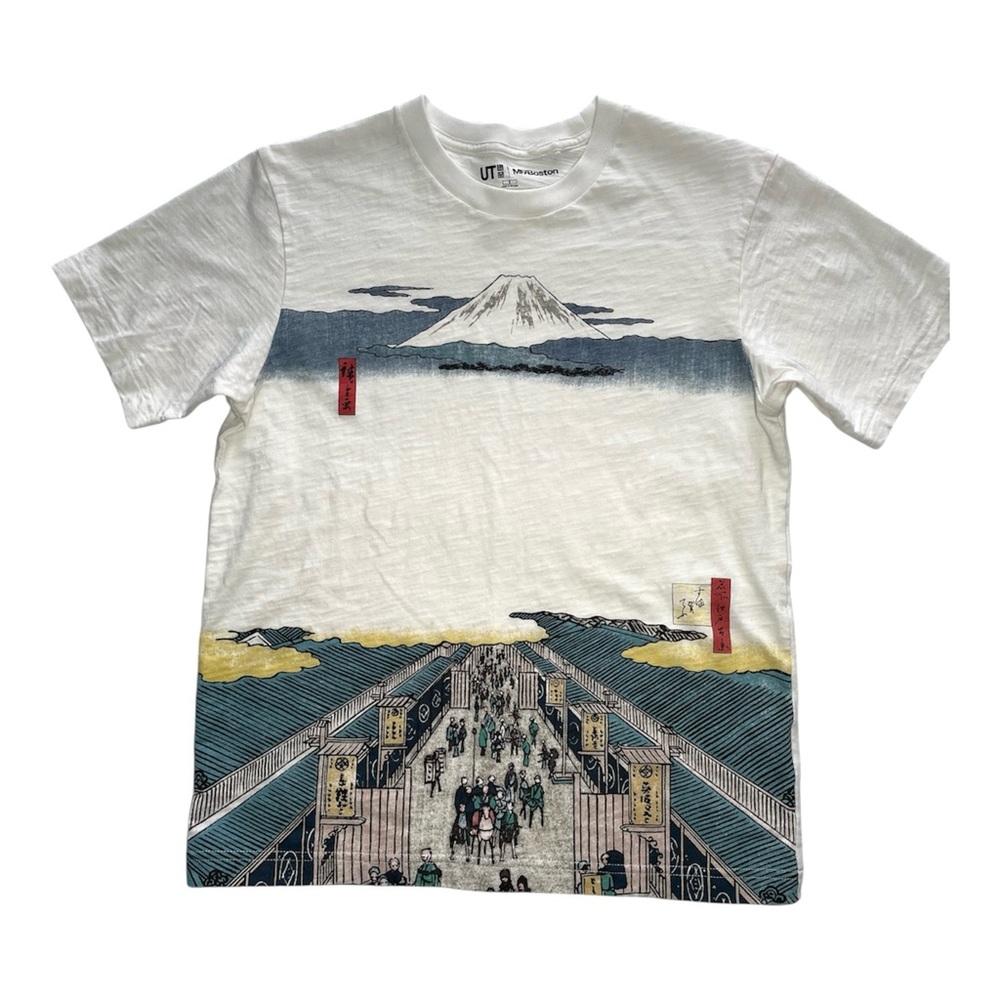 Uniqlo x Boston Museum of Fine Arts Graphic T-shirt Ukiyo-e Mt Fuji Japan Size S